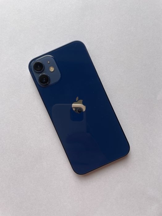 Iphone 12 mini w bardzo dobrym stanie