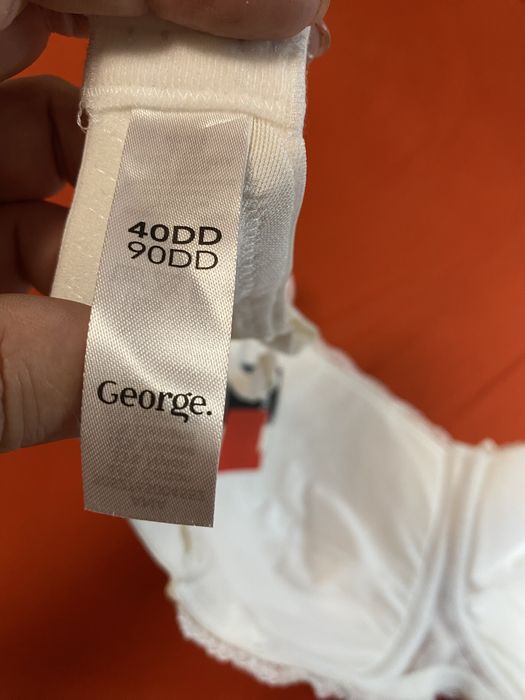 Бюстгалтер большая чашка маленький обьем размер на фото