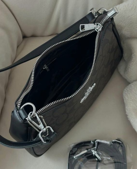 Дівчатка, шикарна новинка Coach baget tobi