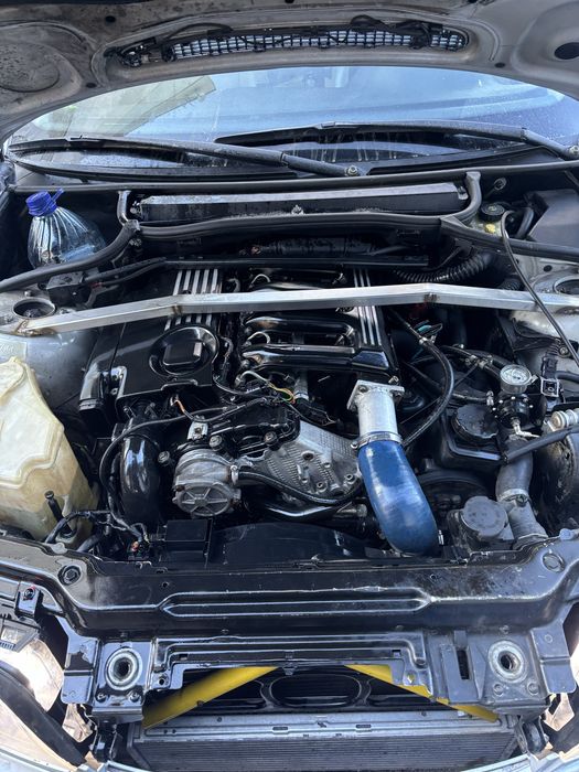 Продам бмв е46 330D 2000