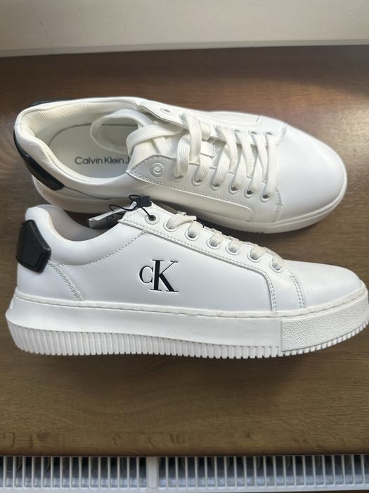 Снікерси  Calvin Klein
