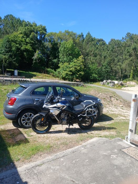 Vendo  800 MT sport cfmoto moto impecável com um ano de uso com 4000 km  com 2 anos de garantia pela marca revizao de um ano feito dia 31/08