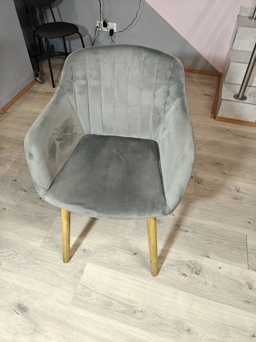 Fotele welurowe szare