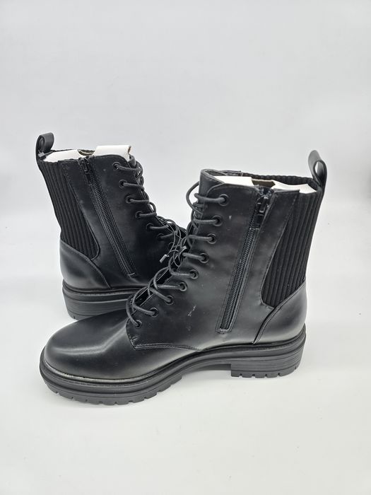 Botas tipo militar/tropa novas 39