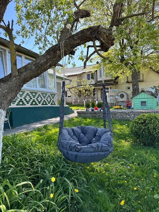 Гойдалка з подушкою