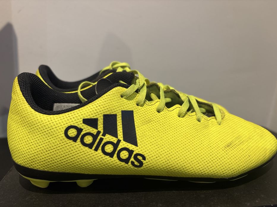 Chuteitas futebol numero 38