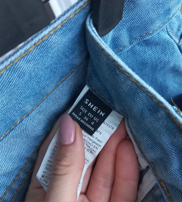 Джинсові шорти-бермуди shein