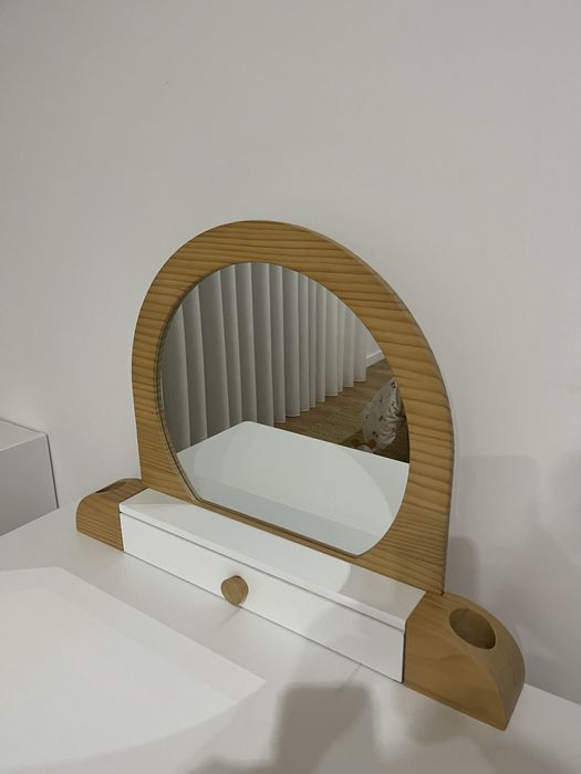 Toucador com espelho de criança