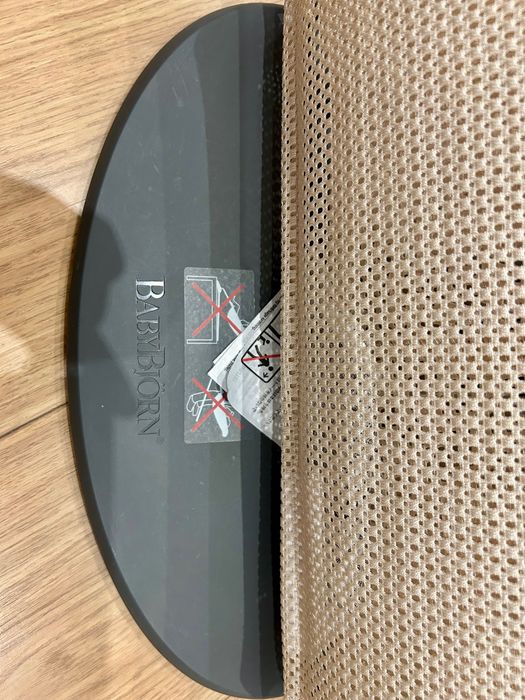 Bujak bujaczek Baby Bjorn babybjorn mesh różowy beżowy