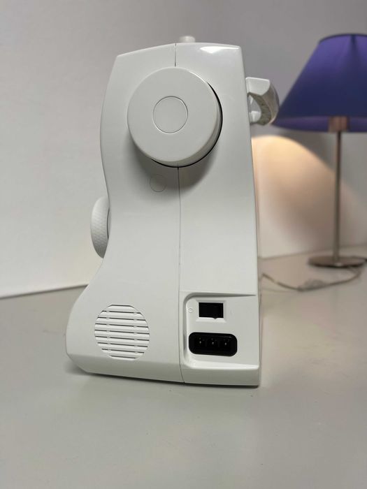 Máquina de Costura Singer Talent 3321 – Como Nova!