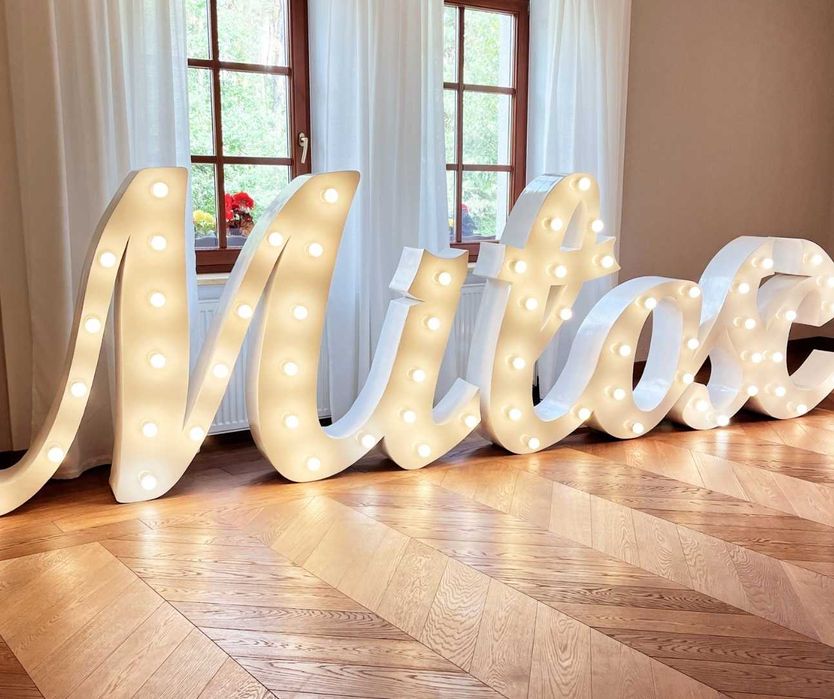 Fotobudka 360 / ścianki balonowe / napis MIŁOŚĆ / telefon życzeń