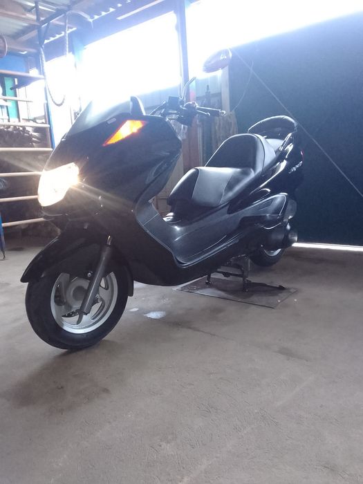 Макси скутер продам