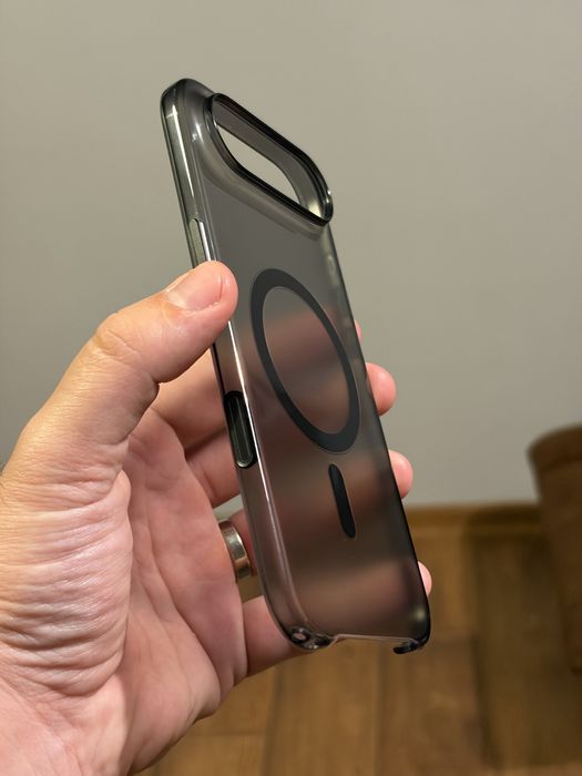 Оригінальний Apple Clear Case для iPhone Air