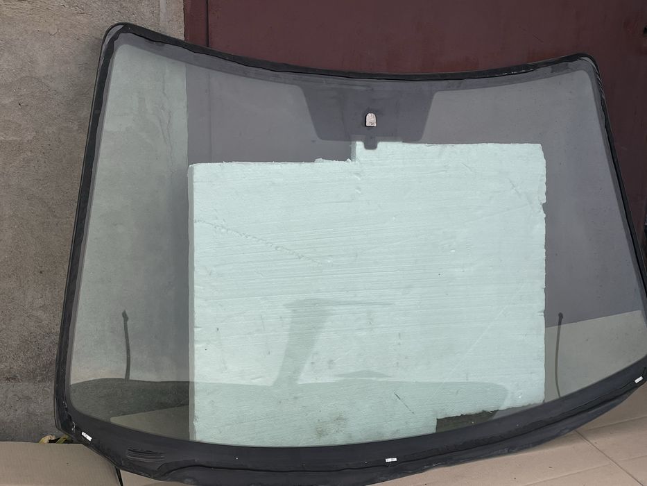 Лобове скло Мазда 3 БК, Mazda 3 BK