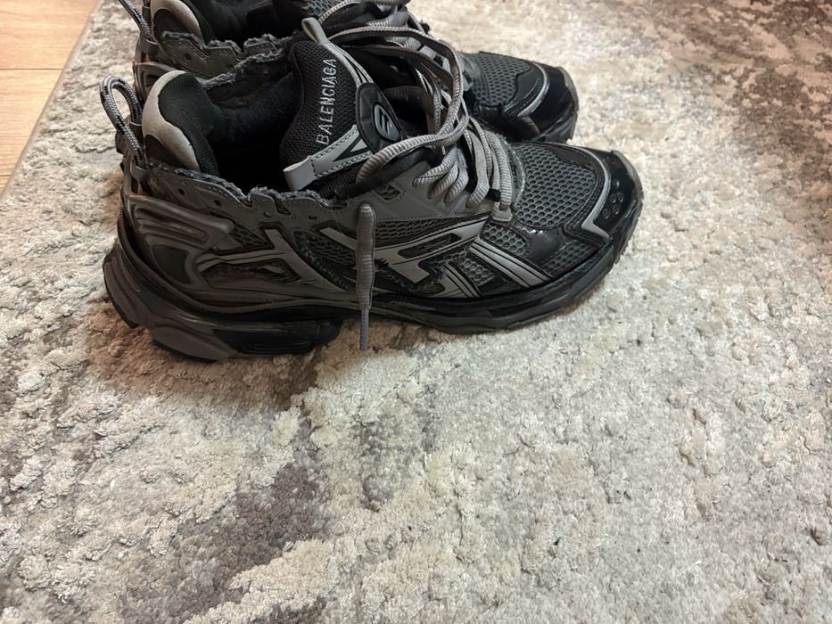 Balenciaga Runner