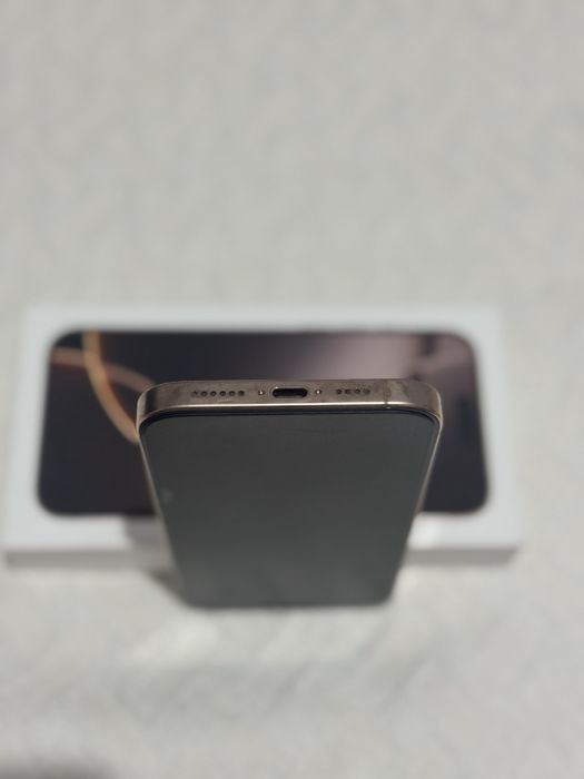 Iphone 16 pro max (Bateria 91%)
