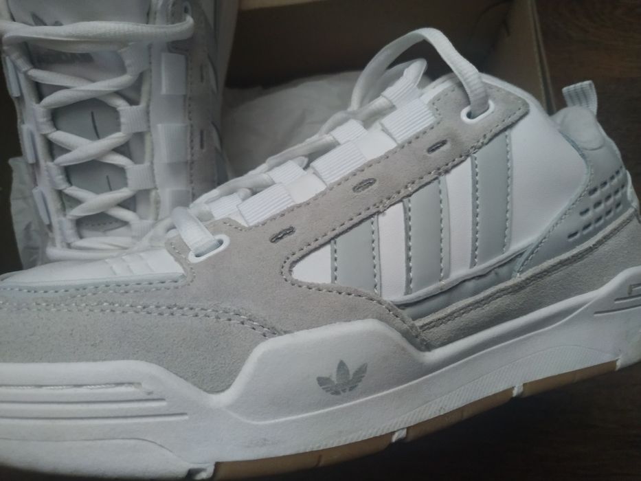 Кросівки Adidas оригінал,шкіряні