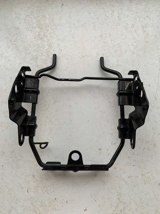 Павук мотоцикла Suzuki GSR 600, 400 з дефектом