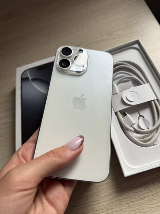 iPhone 16 PRO MAX  256gb - stan idealny !! White titanium
