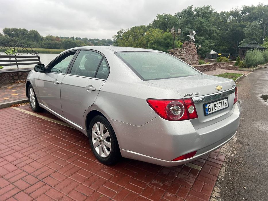 Chevrolet Epica 2.0 рік 2009