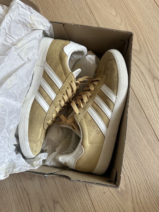Оригінал adidas gazelle замшеві кросівки жовто-гірчичного кольору