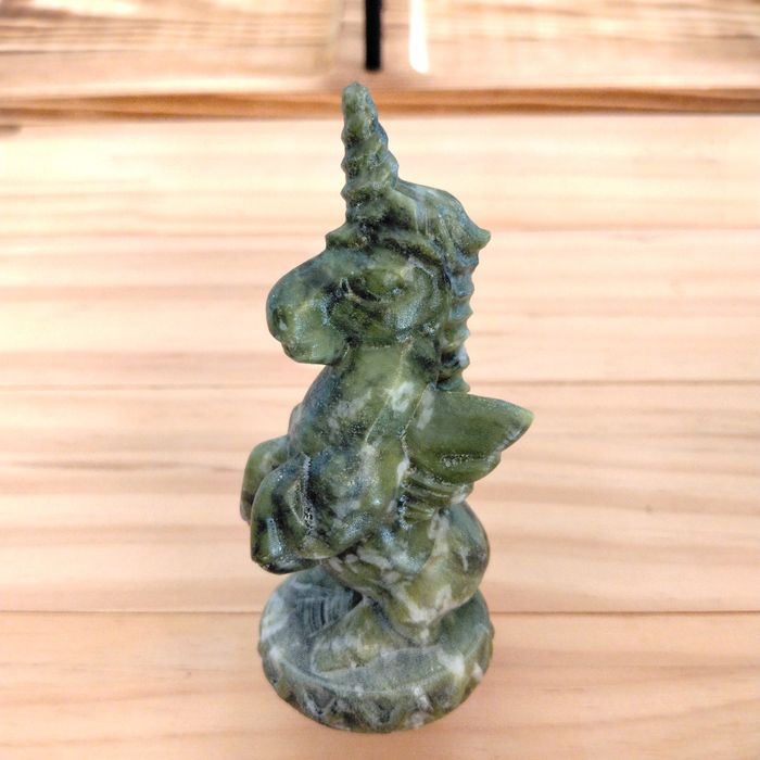Unicórnio Jade Verde