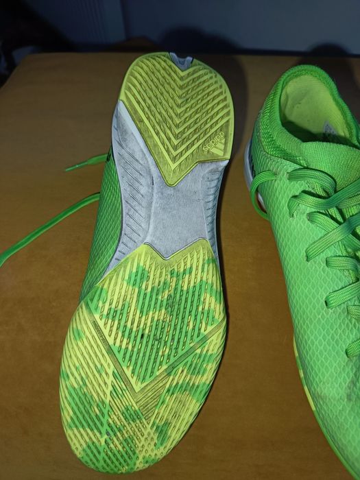 Halówki Adidas po jednym sezonie