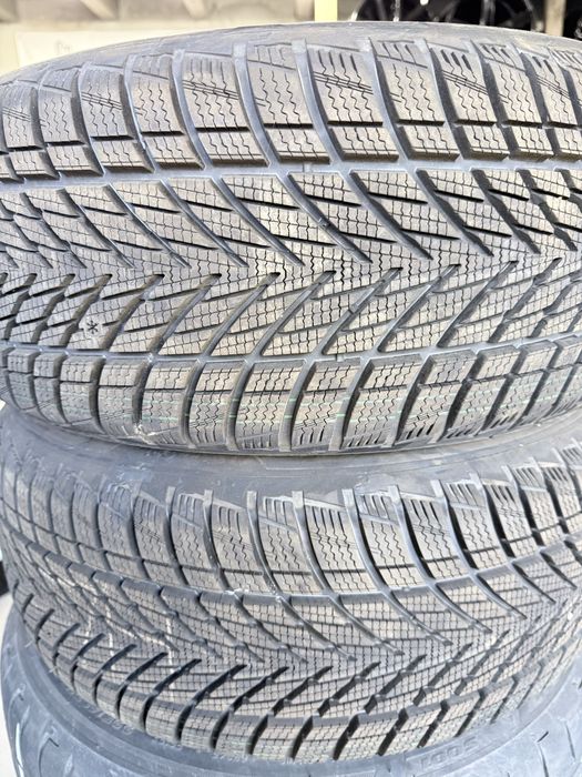 Хороші шини 225/45/17 Goodyear UltraGrip Perrformance