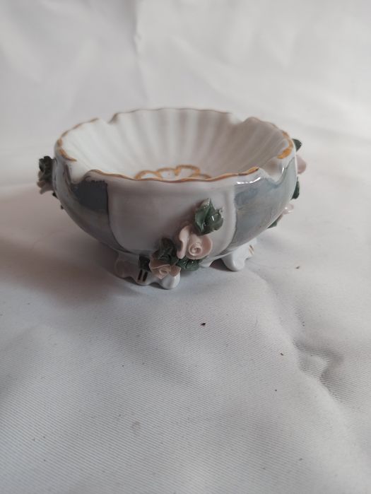 Popielniczka porcelanowa rumuńska nowa