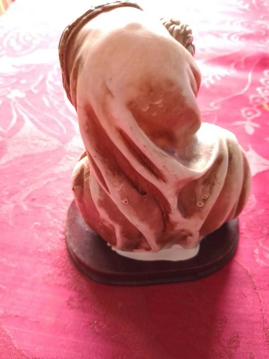 Louis Collection -Estatueta Mae e Filho-10E- Botao Vintage-2E Desde 2E