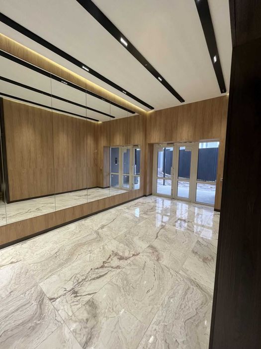 2к за ціною 69700 дол. Розстрочка 12 місяців