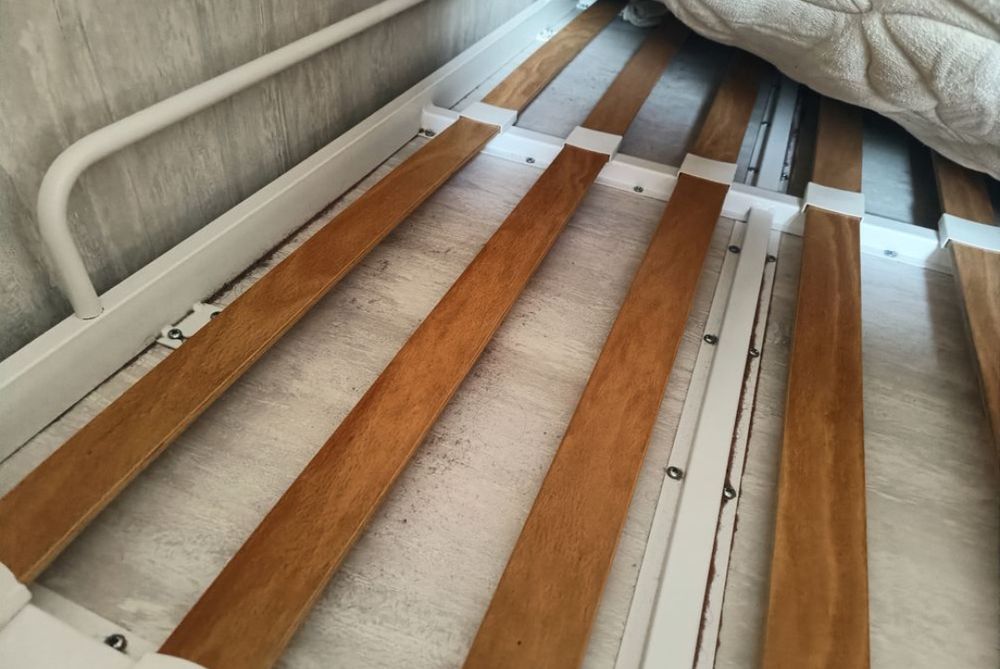 Cama casal rebatível/ oculta/ dobrável/ óptimo estado