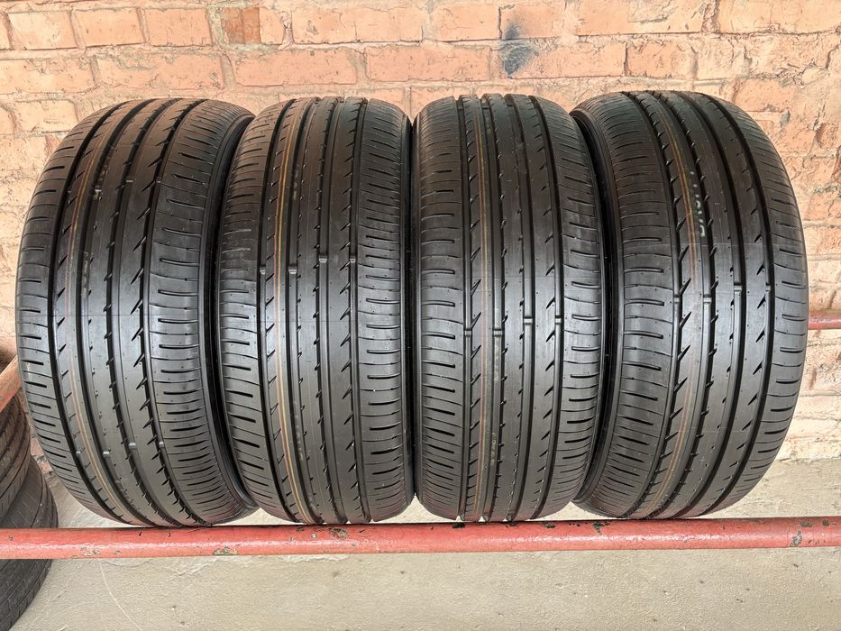 Комплект літніх НОВИХ шин 215/50R18 Toyo