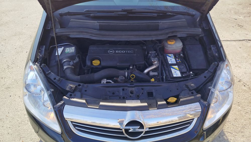 Opel Zafira B 1.7