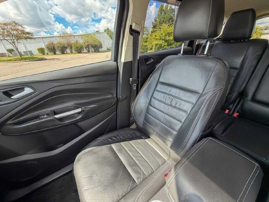 Ford Escape Titanium      2015