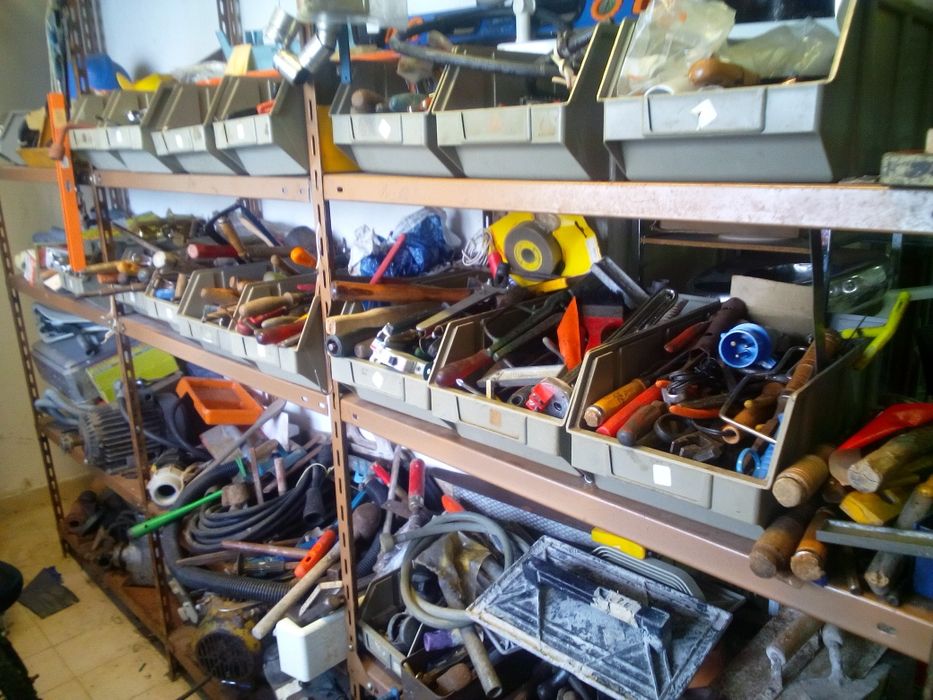 Vendo recheio de loja total electrodomésticos, ferramentas etc
