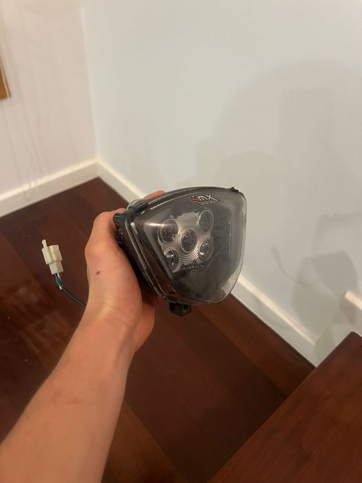 Farol led, gasgas 2021 a 2023
