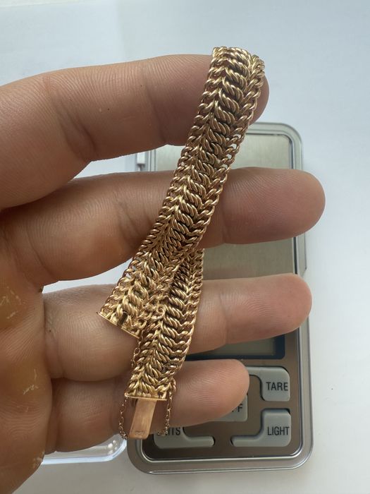 Шакарний жіночий золотий браслет