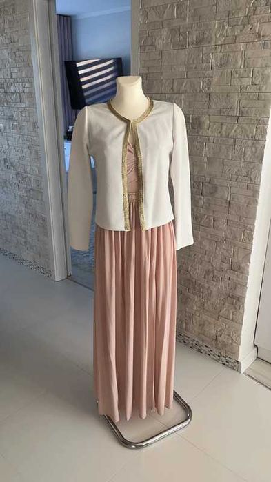 Sukienka maxi z opadającymi ramiączkami