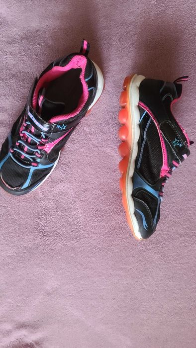 Кросівки Skechers р.32-33 устілка 21 см дихаючі м’які ортопедичні