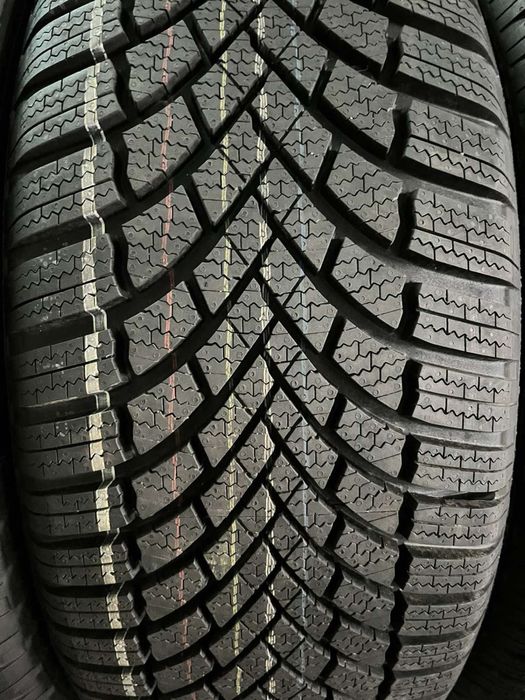 235/55/19 R19 Bridgestone Blizzak LM005 4шт нові зима