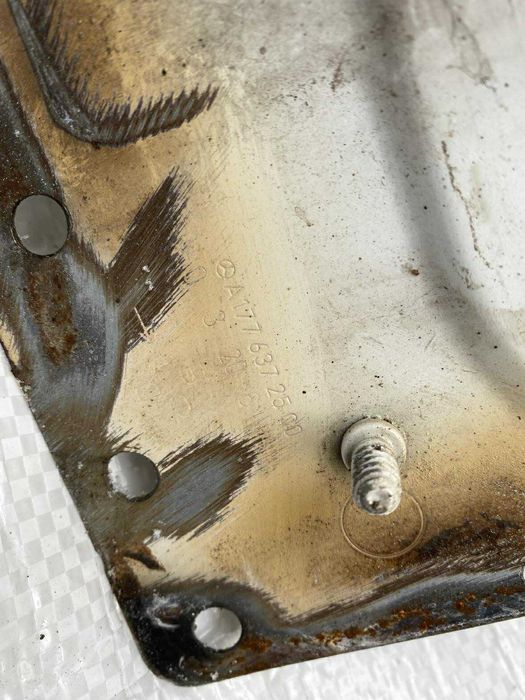 Mercedes A Klasa W177 Poszycie Błotnika Tylne Lewe