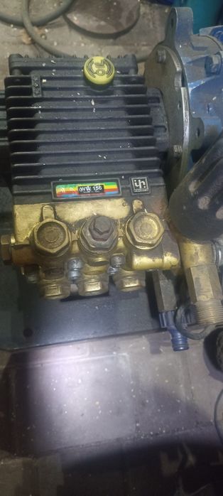 Мийка високого тиску.