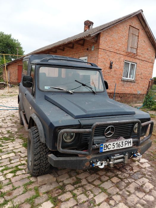 Автомобіль АРО 243