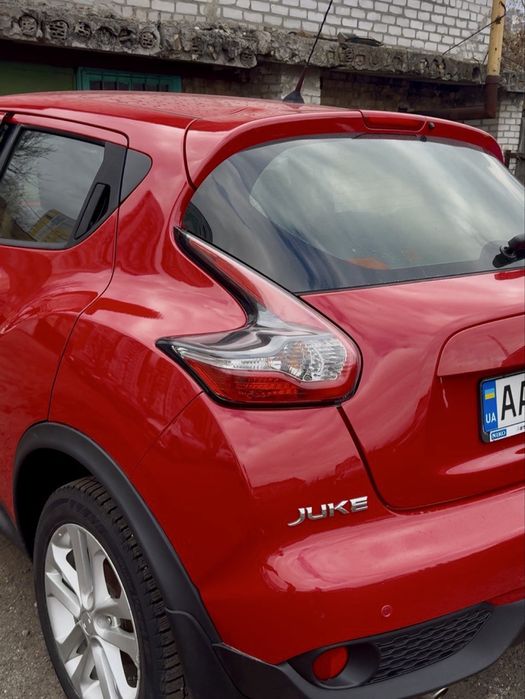 Автомобіль Nissan Juke