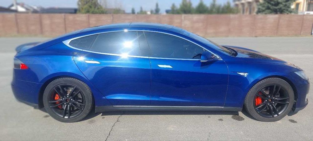 Продам Tesla model S P90D (Performance)