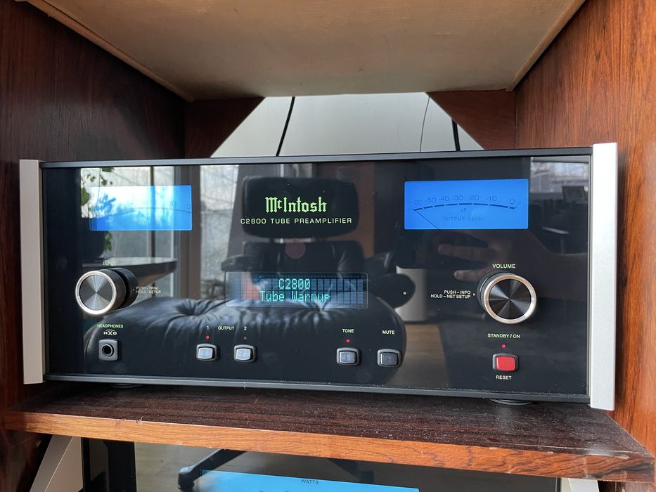 Przedwzmacniacz McIntosh C2800