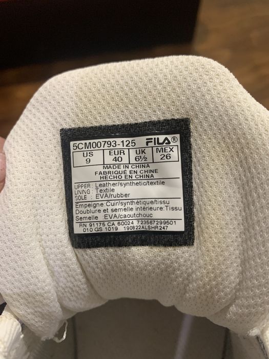 Продам кросівки, стан: вживані