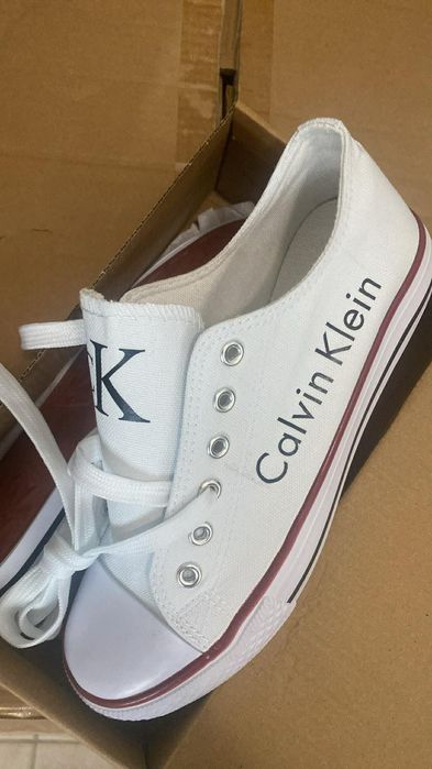 Buty damskie wyprzedaż