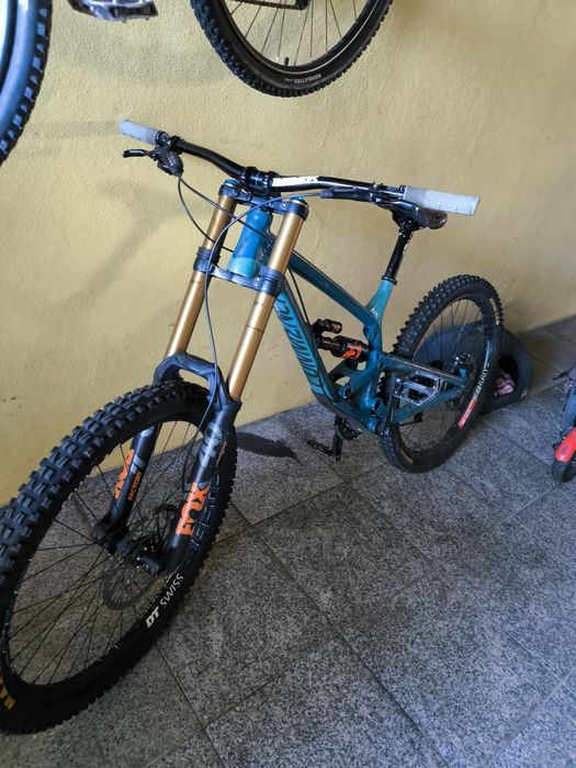 Bicicleta commencal furious 2019